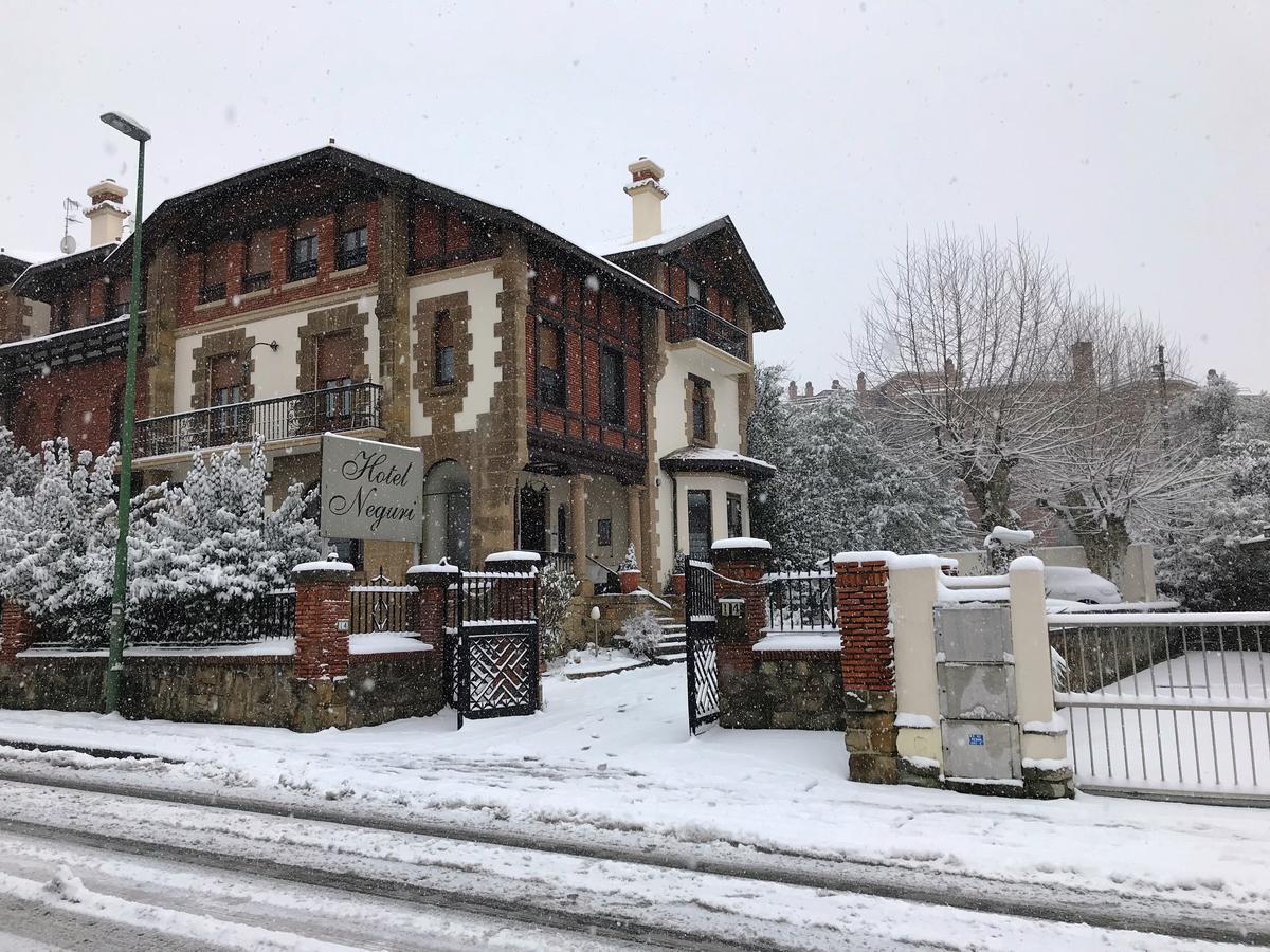 Hotel Neguri Гечо Екстериор снимка